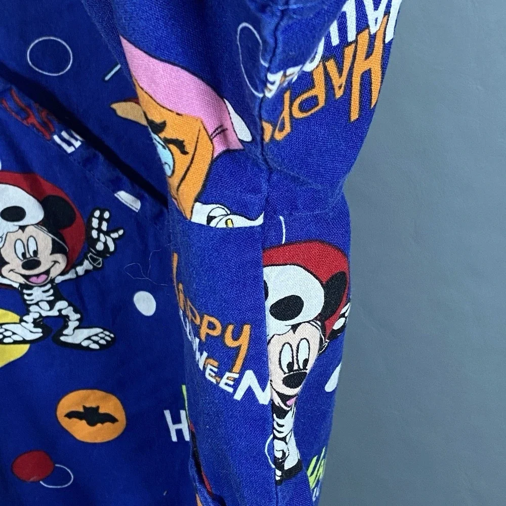Scrubs Top Cartoon Halloween‎ Disney Mickey and Minnie Mouse Size M